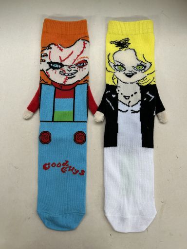 UNI -Chucky & Tiffany Miss Matched Pair 3D Arms Crew Socks